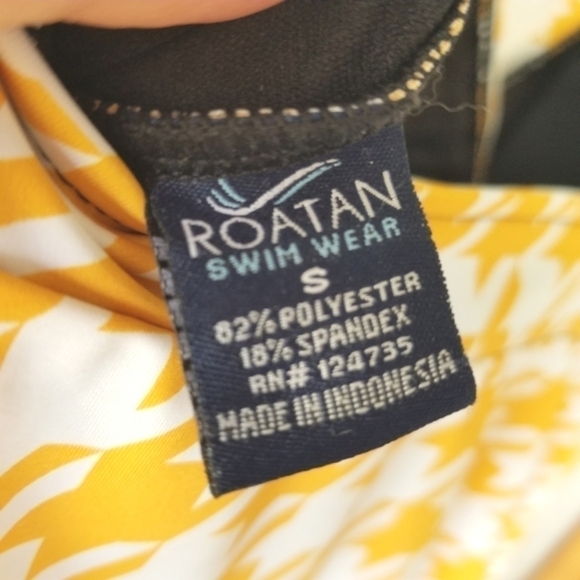 New Roatan Swimsuit Yellow Houndstooth Check Size Small NWT - Picture 4 of 8